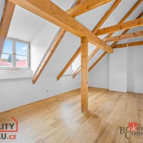 Foto inzerátu Prodej bytu 4+kk 110 m², Jince