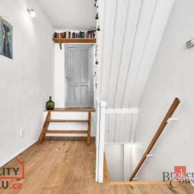 Foto inzerátu Prodej rodinného domu 100 m², Ostrov