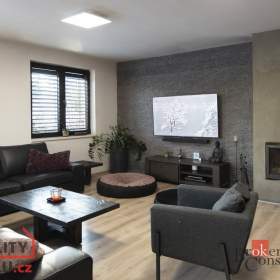 Foto inzerátu Prodej rodinného domu 280 m², Hýskov