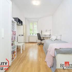 Pronájem bytu 2+1 65 m², Praha / 19627691