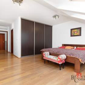Foto inzerátu Prodej rodinného domu 176 m², Opava