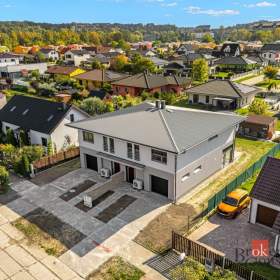 Foto inzerátu Prodej rodinného domu 160 m², Milovice