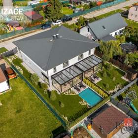 Foto inzerátu Prodej rodinného domu 160 m², Milovice