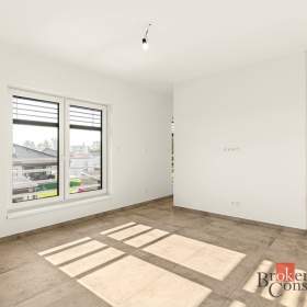 Foto inzerátu Prodej rodinného domu 160 m², Milovice