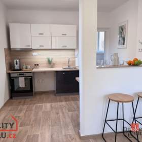 Prodej bytu 2+kk 40 m², Králův Dvůr / 19635305