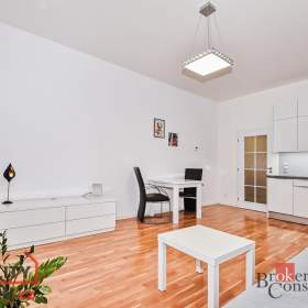 Foto inzerátu Pronájem bytu 1+kk 35 m², Praha