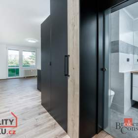 Foto inzerátu Pronájem bytu 1+kk 31 m², Hradec Králové