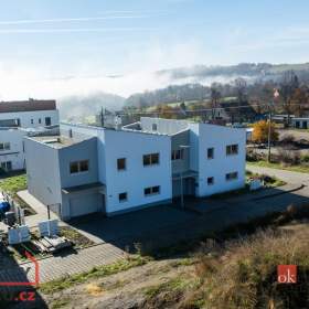 Prodej rodinného domu 181 m² / 19651194