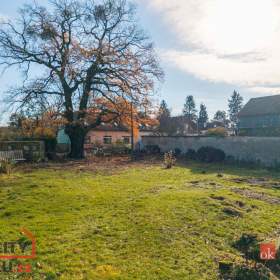 Foto inzerátu Prodej zahrady 924 m²