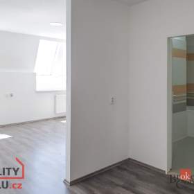 Foto inzerátu Pronájem bytu 1+kk 35 m², Žebrák