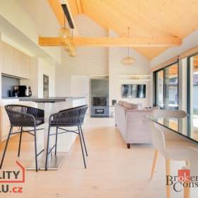 Foto inzerátu Prodej rodinného domu 204 m², Jílovice