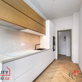 Pronájem bytu 2+kk 61 m², Praha / 19657092
