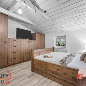 Foto inzerátu Prodej nemovitosti pro ubytování 650 m², Strážné