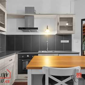 Pronájem bytu 2+kk 44 m², Hradec Králové / 19666047