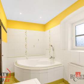 Foto inzerátu Prodej rodinného domu 219 m², Toužim