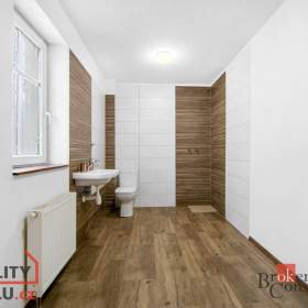 Foto inzerátu Prodej rodinného domu 219 m², Toužim
