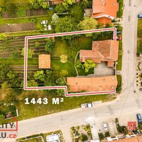 Foto inzerátu Prodej rodinného domu 403 m², Perná