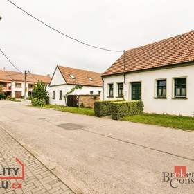 Foto inzerátu Prodej rodinného domu 403 m², Perná