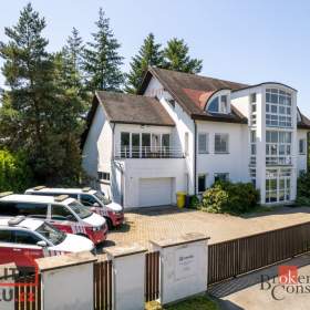 Foto inzerátu Prodej činžovního domu 447 m², Průhonice