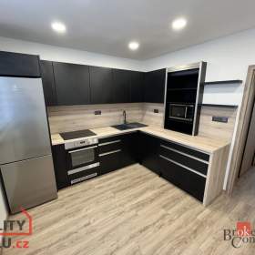 Pronájem bytu 3+1 74 m², Opava / 19675009