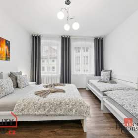 Foto inzerátu Prodej nemovitosti pro ubytování 298 m², Broumov