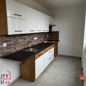 Foto inzerátu Pronájem bytu 3+1 61 m², Petrovice