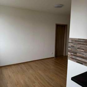 Foto inzerátu Pronájem bytu 3+1 61 m², Petrovice