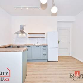 Pronájem bytu 2+kk 42 m², Praha / 19681200