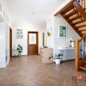 Foto inzerátu Prodej rodinného domu 288 m², Kly