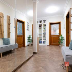 Foto inzerátu Prodej rodinného domu 288 m², Kly