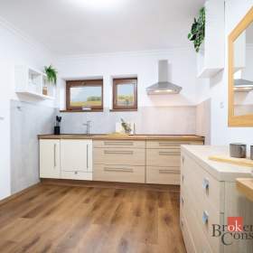 Foto inzerátu Prodej rodinného domu 288 m², Kly