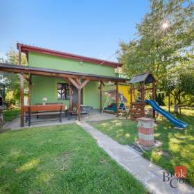 Foto inzerátu Prodej chaty 64 m², Hradec Králové