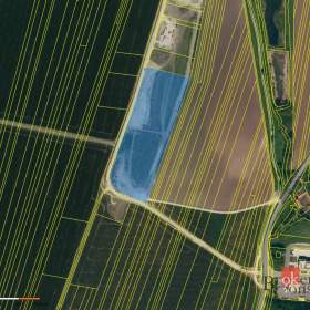 Foto inzerátu Prodej komerčního pozemku 10 000 m², Uherský Brod