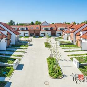 Foto inzerátu Prodej rodinné domy, 170 m² - Ořech