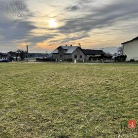 Foto inzerátu Prodej stavebního pozemku 854 m², Hlubočec