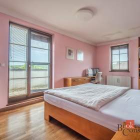 Foto inzerátu Prodej rodinného domu 307 m², Praha