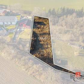 Foto inzerátu Prodej stavebního pozemku 1 328 m², Zvoleněves
