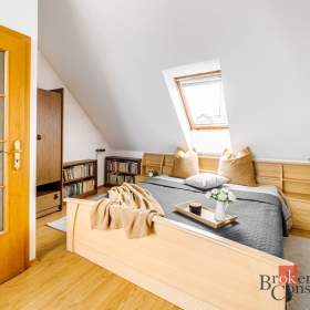 Foto inzerátu Prodej rodinného domu 230 m², Srubec