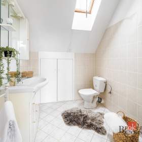 Foto inzerátu Prodej rodinného domu 230 m², Srubec
