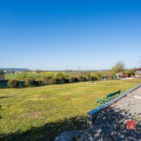 Foto inzerátu Prodej stavebního pozemku 1 271 m², Ohrazenice