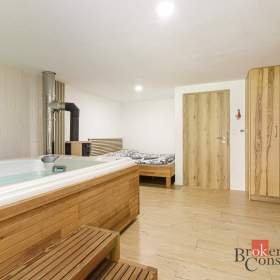 Foto inzerátu Prodej chalupy 250 m², Karolinka