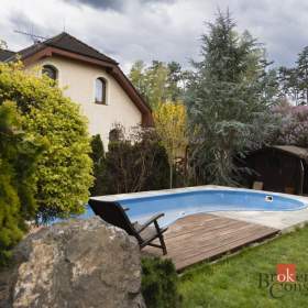 Foto inzerátu Prodej rodinného domu 280 m², Hýskov