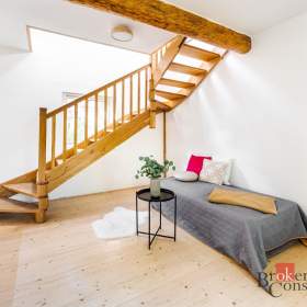 Foto inzerátu Prodej rodinného domu 207 m², Babice