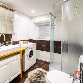 Foto inzerátu Prodej rodinného domu 207 m², Babice