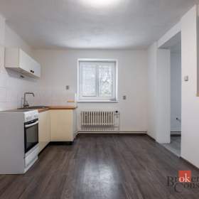 Foto inzerátu Prodej rodinného domu 144 m², Popovice