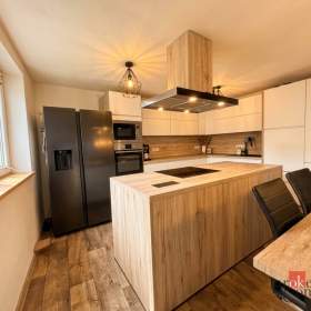 Prodej rodinného domu 150 m², Černošín / 19845574