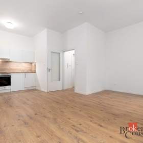 Foto inzerátu Prodej bytu 1+kk 33 m², Ostrava
