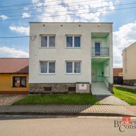 Prodej bytu 3+1 60 m², Strachotín / 19871505
