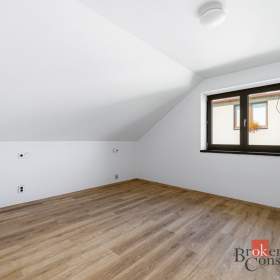 Foto inzerátu Prodej rodinného domu 146 m², Starý Plzenec