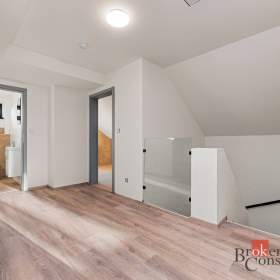 Foto inzerátu Prodej rodinného domu 146 m², Starý Plzenec